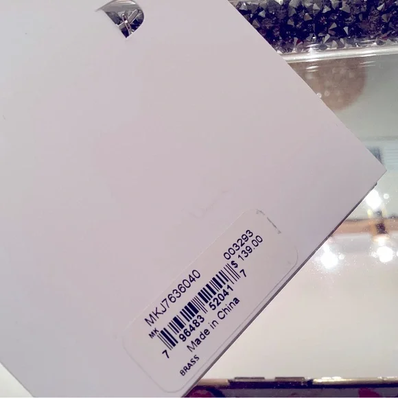 Beautiful Michael kors earrings new with tags - Picture 3 of 8